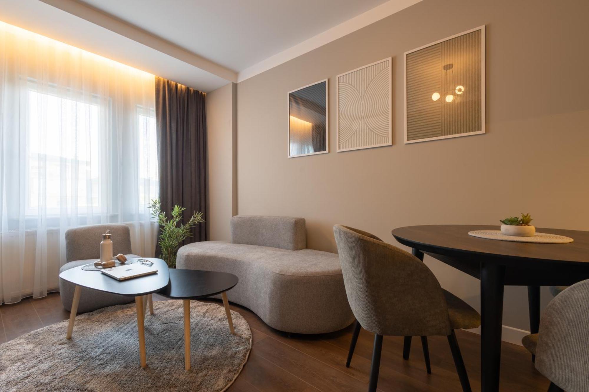 Prishtina City Apartments Pristina Exterior photo